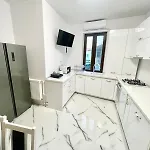 公寓 Large Three *