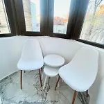 Large Three * 布加勒斯特