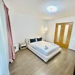 Apartment Large Three