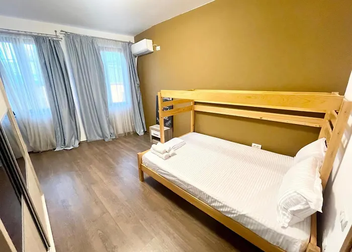 Large Three * Бухарест