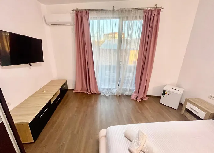 Large Three Apartman *