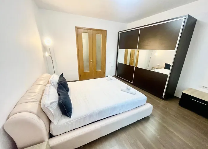 Apartman Large Three *